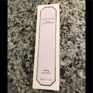 Laura Mercier eau Gourmande Fragrance